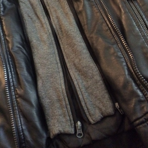 Guess - Picture 3 of 8